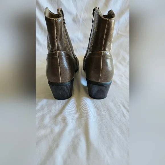 BROWN BOOTIE - Picture 4 of 5